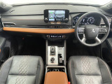 アウトランダー PHEV 2.4 P 4WD 本革シート