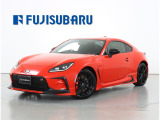 人気のスポーツカー!トヨタGR86入荷しました!鮮やかなスパークレッド!外装にも拘ったフルエアロ搭載の1台です!