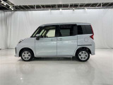 両側パワースライドドア付きだから、狭い駐車スペースなどでの 乗り降りラクラク!小さなお子さまのいるご家庭には嬉しい装備。