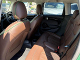 ◆LIBERALAは、輸入車選びの新たなスタイルを提案するインポート・セレクト・ブランドです。オーナー様となる方がクルマから直接感じる感性を第一にした、最良の一台との出会いをコーディネートいたします。