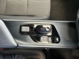 ☆電動パーキングブレーキです。停車時にブレーキ保持をしてくれるオートホールド機能付き。