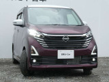 LEDヘッドライトです。ハイビームアシスト・ヘッドランプをハイビームにして走行中、前方の対向車や先行車がいたり、明るい場所を走行すると自動でロービームになります。