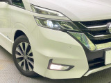 【LEDヘッドライト】悪天候や夜間走行時も良好な視界を確保し安心して運転できる高輝度LEDヘッドライトを装備!点灯速度が早く、消費電力も抑えられています。