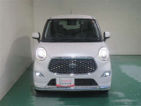 明度の高いLEDヘッドライトで、夜間の運転も安心です。