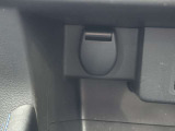 電源ソケットついてます。