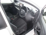 運転席はこのような感じです