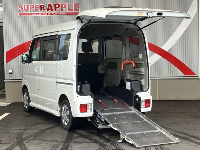NV100クリッパーリオ  チェアキャブ ハイルーフ 4WD