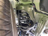 お車を安心してお乗りいただく為には、足回りの定期点検が欠かせません。サービスサポート(有償保証)では無料点検もご提供しており、安心のカーライフをお過ごしいただけるサポート体制が整っています。