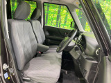 運転席シート廻りは使用感も少なく、良好な状態となっています。丁寧に使われていたことがよくわかりますね。