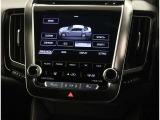 スマートキー付きです。スマートキーとは鍵を車に差し込まなくても、ドアノブを触ったりするだけで、ドアロックを解錠できます。これが凄く便利なんですよ。