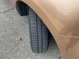 タイヤサイズは165/70R14です!各タイヤメーカー取扱いしております。お買い換えの際もご相談ください。