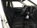 見通しのよいすっきりとした視界で、誰でも運転しやすいです。運転のしやすさは疲れにくさにも繋がりますよ♪