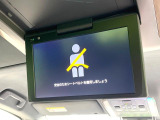 【12.8型フリップダウン】大画面モニターで後席でもエンタメをお楽しみいただけます。家族や友人とお出かけする機会が多い方に大人気です♪