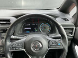 プロパイロット搭載!アクセル、ブレーキを自動でコントロールして前の車との車間距離を保つ手助けをします!