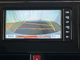 バックガイドモニターで、後方を確認しながら安心して駐車することができます。運転初心者も熟練者も必須の機能ですよ!