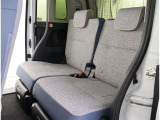 ゆとりある広々とした車内空間は、ドライブを始め買い物やレジャーなど、幅広く活躍します。一人でもみんなとでもお出かけを楽しみましょう!