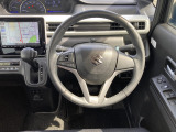 【純正革巻きステアリング】上質な革を使用することで、手にしっかり馴染みとても運転しやすいハンドルです♪