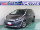 トヨタのアクアです!燃費性能がよくコンパクトなボディサイズなので、どなたにも運転しやすいのが嬉しいですね♪