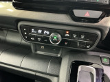 フロント両席にはシートヒーターが付いています!寒い日に便利な装備ですね。