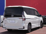 セレナ 2.0 ハイウェイスターV 4WD 