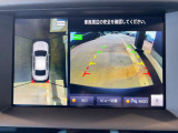 駐車時に空から見下ろしたような映像を映してくれる、アラウンドビューモニター搭載!