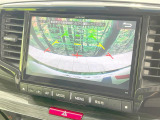 【バックカメラ】駐車時に後方がリアルタイム映像で確認できます。大型商業施設や立体駐車場での駐車時や、夜間のバック時に大活躍!運転スキルに関わらず、今や必須となった装備のひとつです!