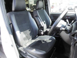 【内装】ヴォクシーの車内です♪もちろん、フロアマットもついてますよ〜!