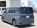 国家整備資格を取得しておりますメカニックが、大切なお客様のお車をご納車に向けて整備致します♪