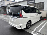セレナ 2.0 ハイウェイスター VセレクションII 