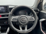 【ステアリングスイッチ】運転中、前方から目線をそらすことなく、オーディオ等の操作が可能な便利機能!安心&快適なドライブを演出してくれます♪