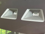 【スマートアシスト】走行中に前方の車両等を認識し、衝突しそうな時は警報とブレーキで衝突回避と被害軽減をアシスト。より安全にドライブをお楽しみいただけます。