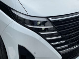 LEDヘッドランプ仕様。シャープな白光色のLEDランプを採用しました。夜の視界を明るくしてくれます。