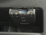 【ETC】装着されています。有料道路の乗り降り時に停車することなくスマートに乗り入れが可能になったり、割引を受けることができる嬉しい装備です。
