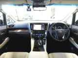 今お乗りの車から乗換えのお客様はもちろん、売却のみを検討されている方も、まずは当社までご相談下さい。