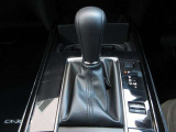 DCT、CVT、従来型のATなど、すべてのトランスミッションの利点を集約し、ロックアップ領域を大幅に拡大し伝達効率の向上とマニュアルトランスミッションのようなダイレクト感を実現した自社製ATです。