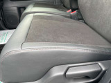 【助手席シート】レンタカーアップ車で使用感も少なく、シート状態良好です!