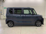 軽自動車、小型車を中心に常時300台展示車を御用意させて頂いております