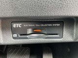 ETCがあればスムーズに料金所を通過できます。ビルトインタイプですっきりとおさまっております。