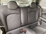 お車の点検、修理も自社整備工場にて対応致します。入庫案内からご来店までサービスアドバイザーと担当営業者でお客様をサポート致します。ご来店、ご連絡をスタッフ一同心よりお待ちしております。