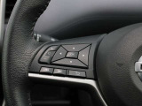 便利なステアリングスイッチ装備です。