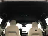 天井も綺麗です☆私は中古車を見るときに天井を良く見るようにしています☆ここが綺麗な車は車内が綺麗なことが多いです☆