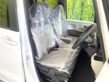 運転席シート廻りは使用感も少なく、良好な状態となっています。丁寧に使われていたことがよくわかりますね。