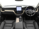 Google搭載/ETC2.0/360度カメラのフルセット搭載。11.2インチ・タッチスクリーン式センターディスプレイと、2モード選択式の12.3インチデジタル液晶ドライバー・ディスプレイを装備。