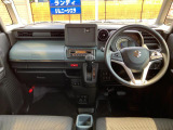 当店は中古車のプロ集団です。何かお困りのことなどございましたら、いつでもご来店ください!丁寧・親切をモットーにお客様を大切に致します!!