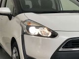 ハロゲンヘッドライトです。夜間の走行や悪天候でも安心です。
