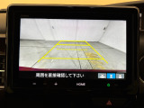 【バックカメラ】リバースにするだけで映ります、後方の安全確認や、狭い駐車場での車庫入れ、雨の日や夜間など視界の悪い時に便利です!安全にバックする為には欠かせない装備です。