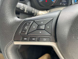 手元のスイッチでオーディオ操作出来ます☆視線をずらさなくて良いので安全運転にも一役かっていますね♪
