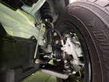 お車を安心してお乗りいただく為には、足回りの定期点検が欠かせません。サービスサポート(有償保証)では無料点検もご提供しており、安心のカーライフをお過ごしいただけるサポート体制が整っています。