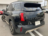 MINIのアイコンでもある、丸目のヘッドライト。高いデザイン性でMINIをよりお洒落に見せてくれます!