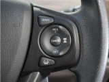 ◆アダプティブクルーズコントロール◆予め設定した車速内でクルマが自動的に加減速。前走車との適切な車間距離を維持しながら追従走行します。【LKAS】車線維持支援システムでステアリング操作を支援。